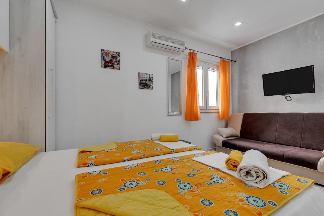 Apartments Zorica Tucepi Exterior photo