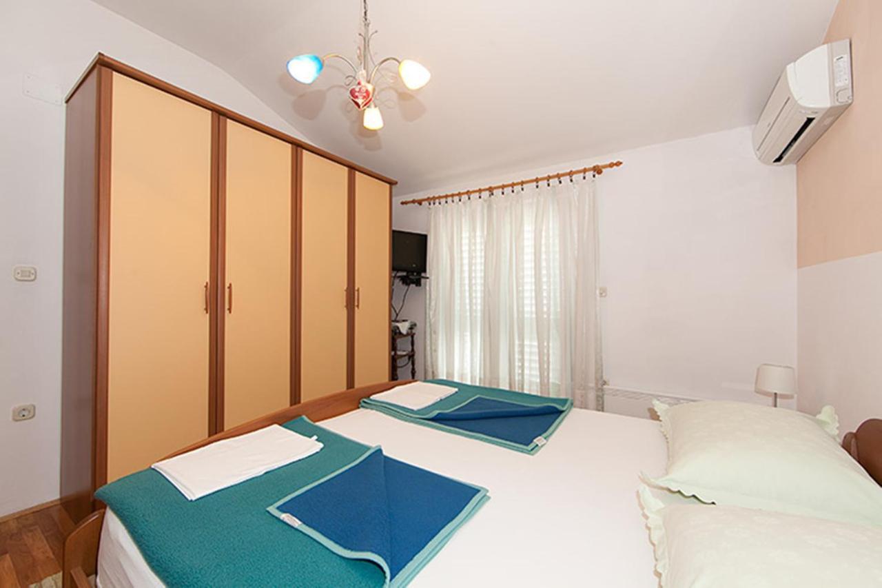 Apartments Zorica Tucepi Exterior photo
